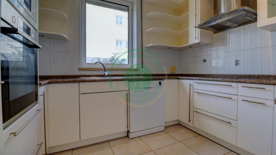 Moradia T4 para Venda em Buarcos Foto 14