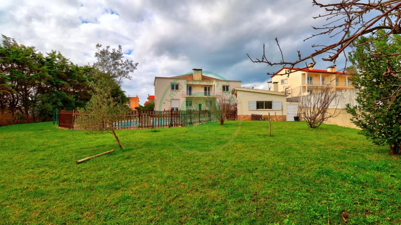 Moradia T4 para Venda em Buarcos Foto 7