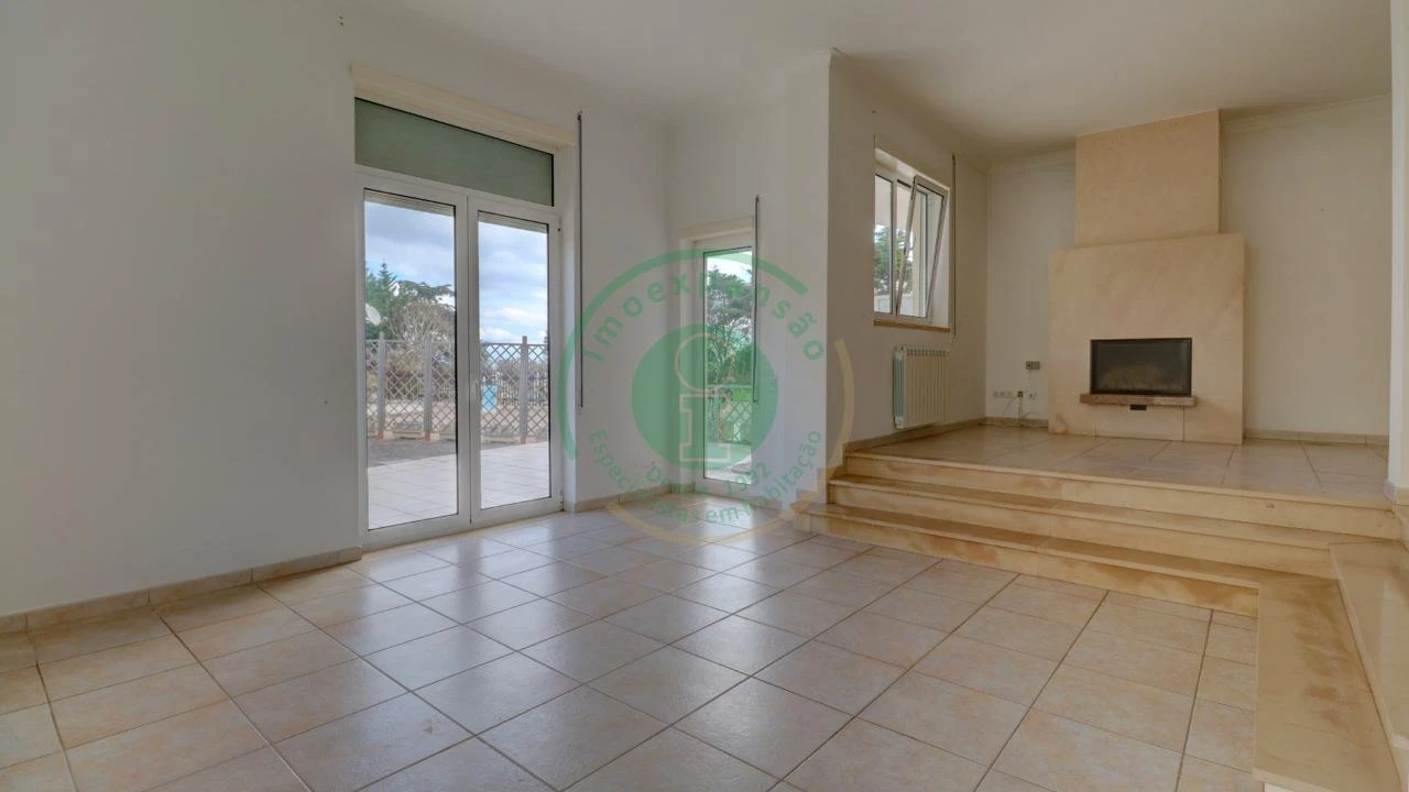 Moradia T4 para Venda em Buarcos Foto 16