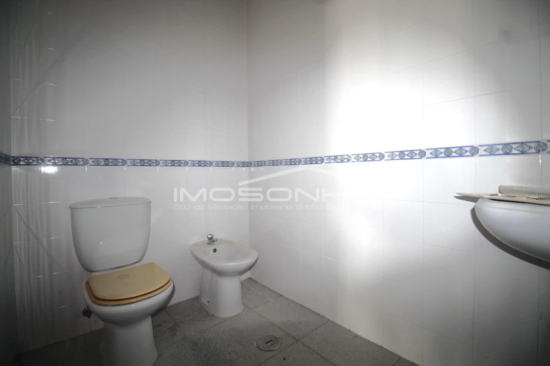 Negócio para Venda em Marinha Grande Foto 5