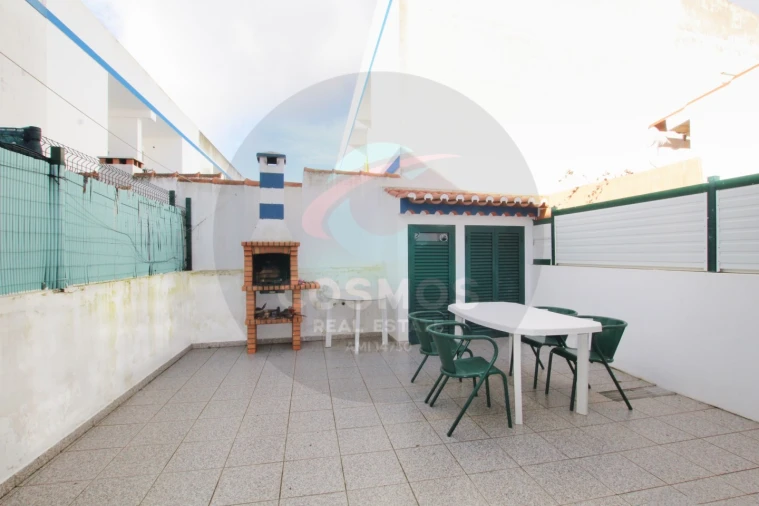 Moradia T1 para Venda em Rogil Foto 6