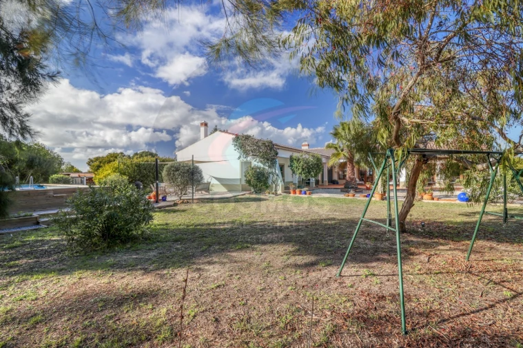 Quinta T4 para Venda em Aljezur Foto 7