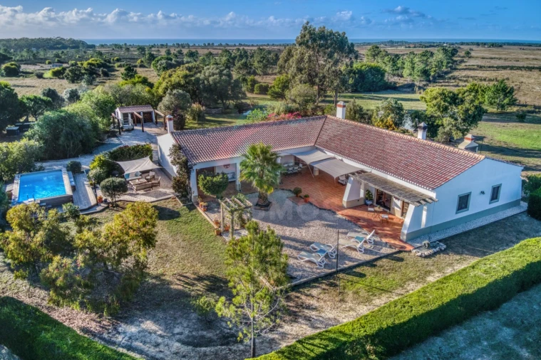 Quinta T4 para Venda em Aljezur Foto 39