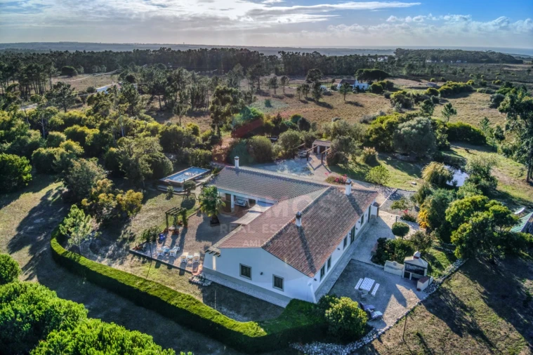 Quinta T4 para Venda em Aljezur Foto 38