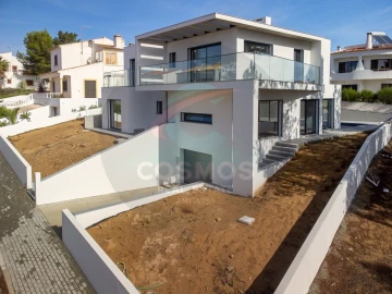 Moradia T4 para Venda em Aljezur