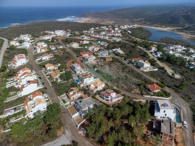 Moradia T4 para Venda em Aljezur Foto 5