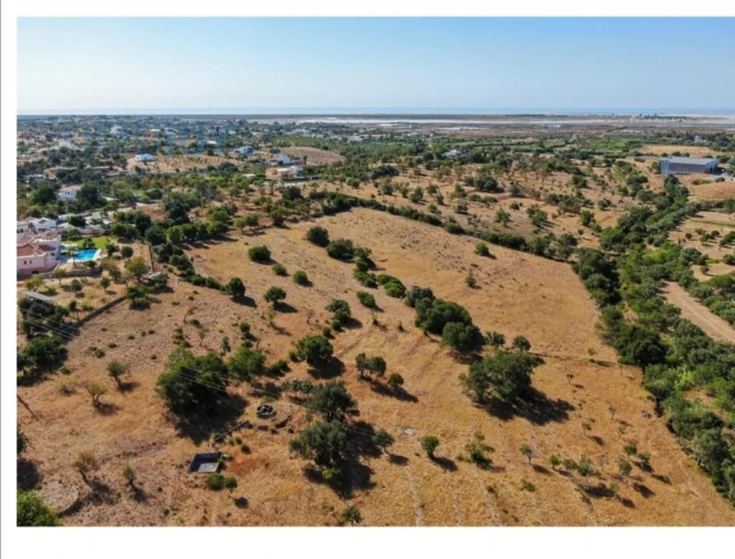 Terreno para Venda em Quelfes Foto 12