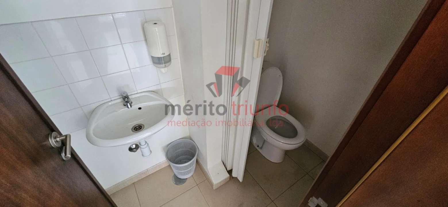 Loja para Venda em Vila das Aves Foto 16