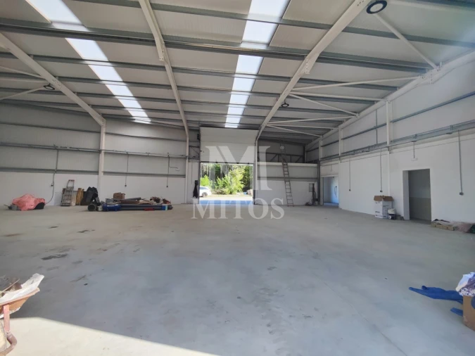 Armazém para Arrendamento em Mujães Foto 8