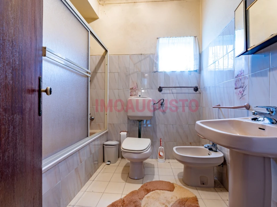 Moradia T3 para Venda em Casas do Soeiro Foto 23