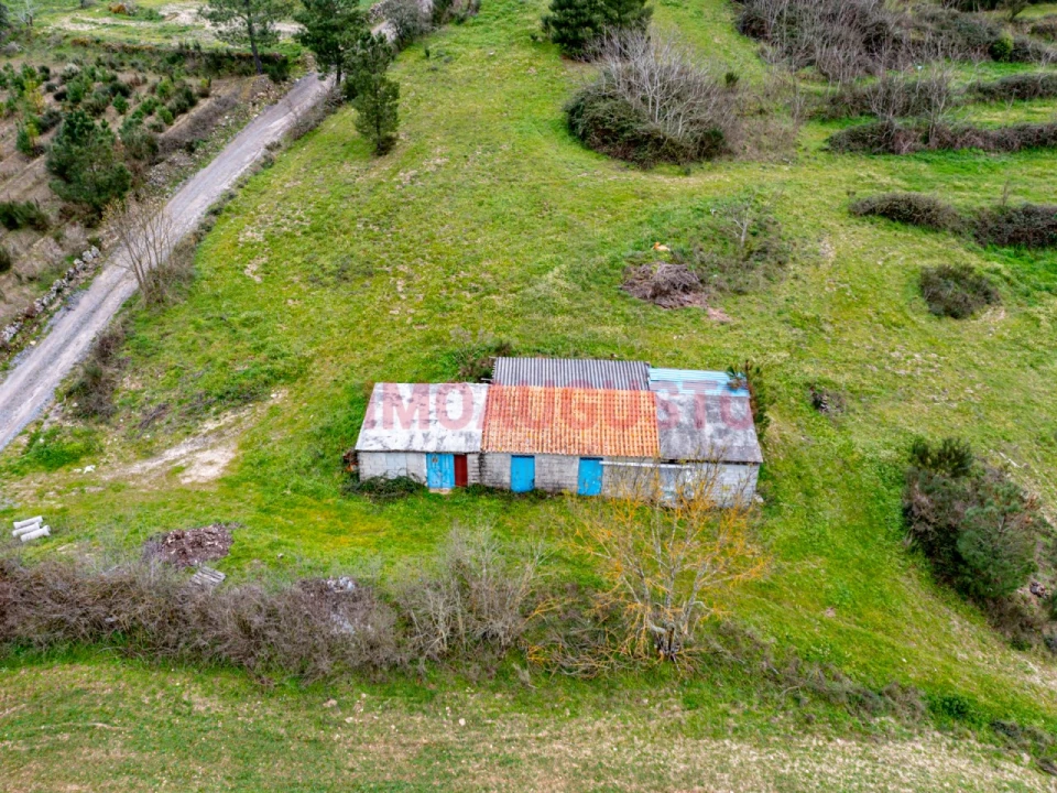 Moradia T3 para Venda em Casas do Soeiro Foto 36