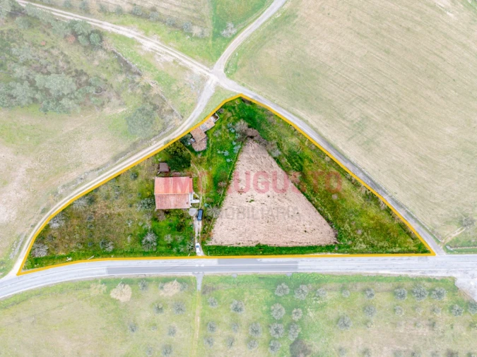 Moradia T3 para Venda em Casas do Soeiro Foto 6