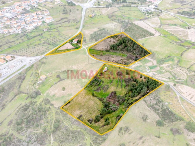 Moradia T3 para Venda em Casas do Soeiro Foto 9