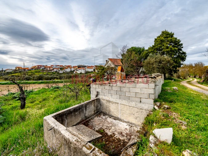 Moradia T3 para Venda em Casas do Soeiro Foto 34