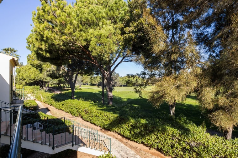 Apartamento T2 para Venda em Quarteira Foto 4