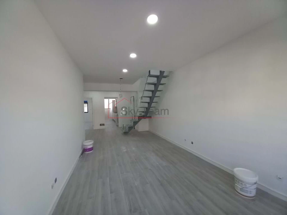 Apartamento T3 para Venda em Caparica e Trafaria Foto 10