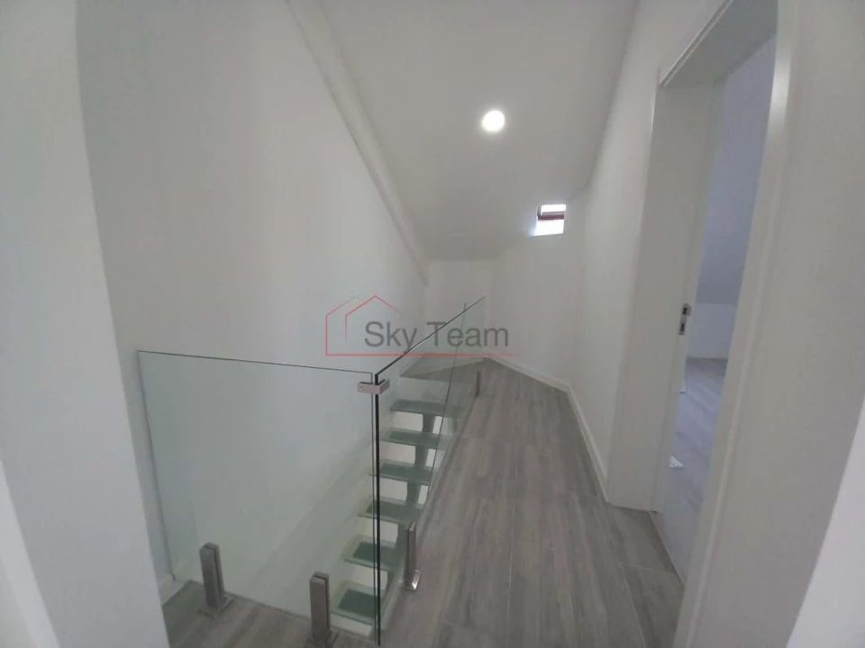 Apartamento T3 para Venda em Caparica e Trafaria Foto 41