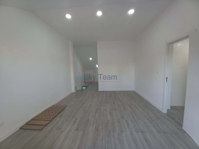 Apartamento T3 para Venda em Caparica e Trafaria Foto 40