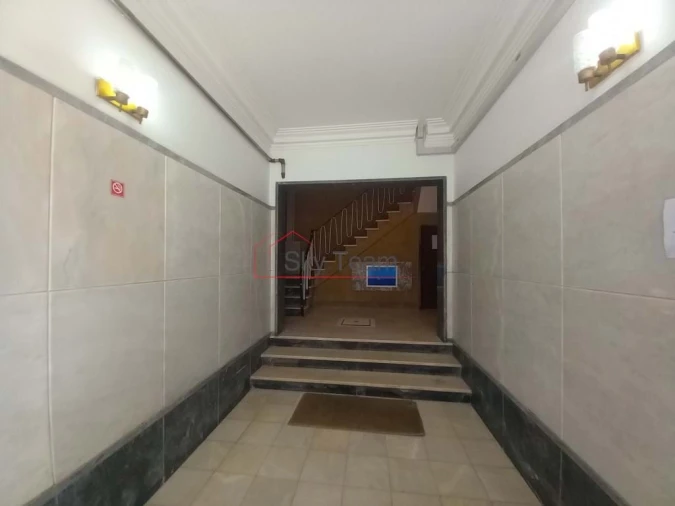 Apartamento T4 para Venda em Laranjeiro e Feijó Foto 3