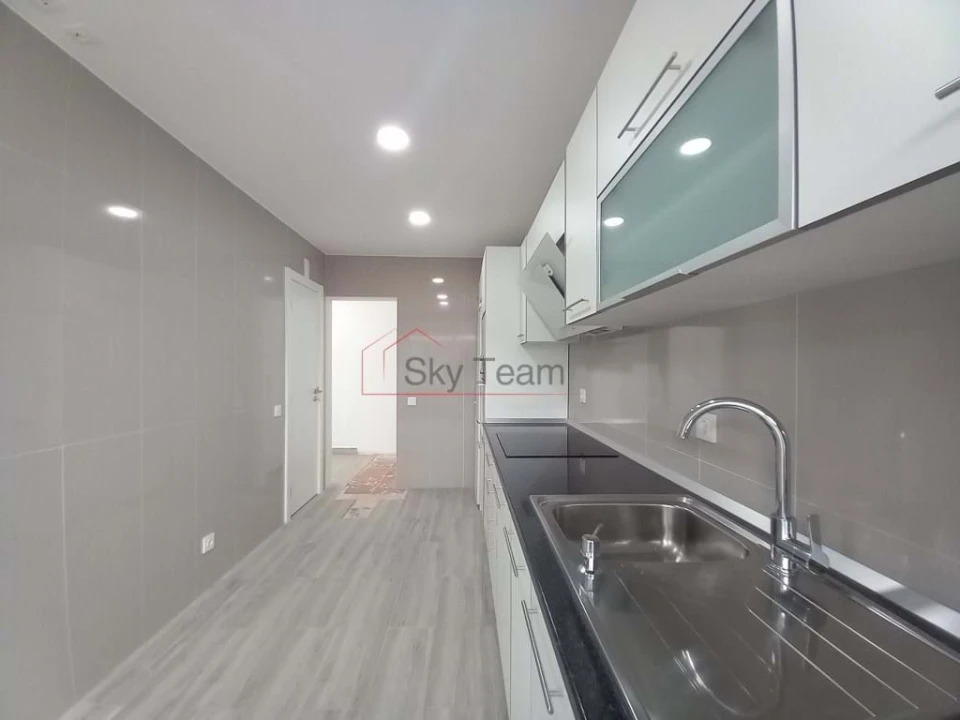 Apartamento T2 para Venda em Ericeira Foto 30