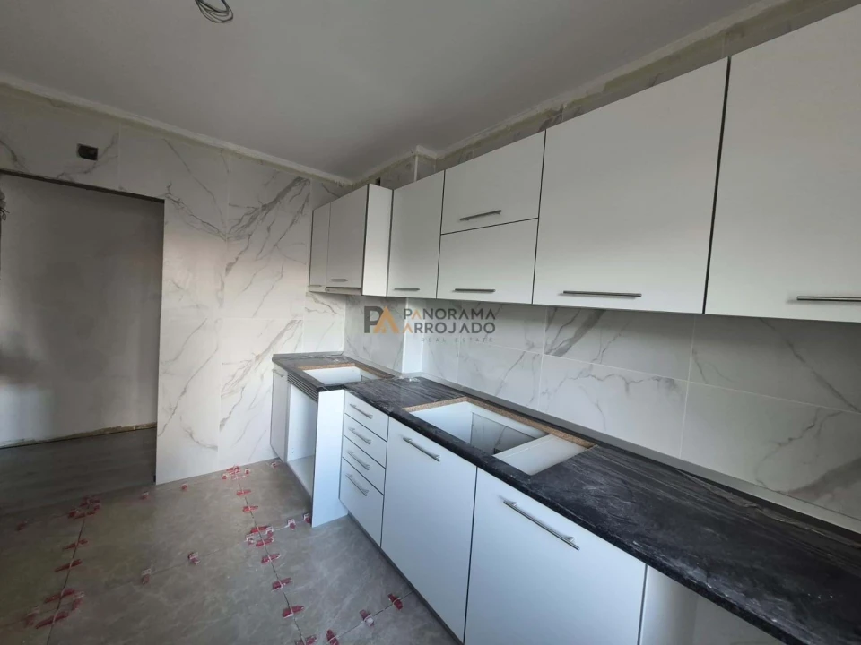 Apartamento T2 para Venda em Setubal (São Sebastião) Foto 2