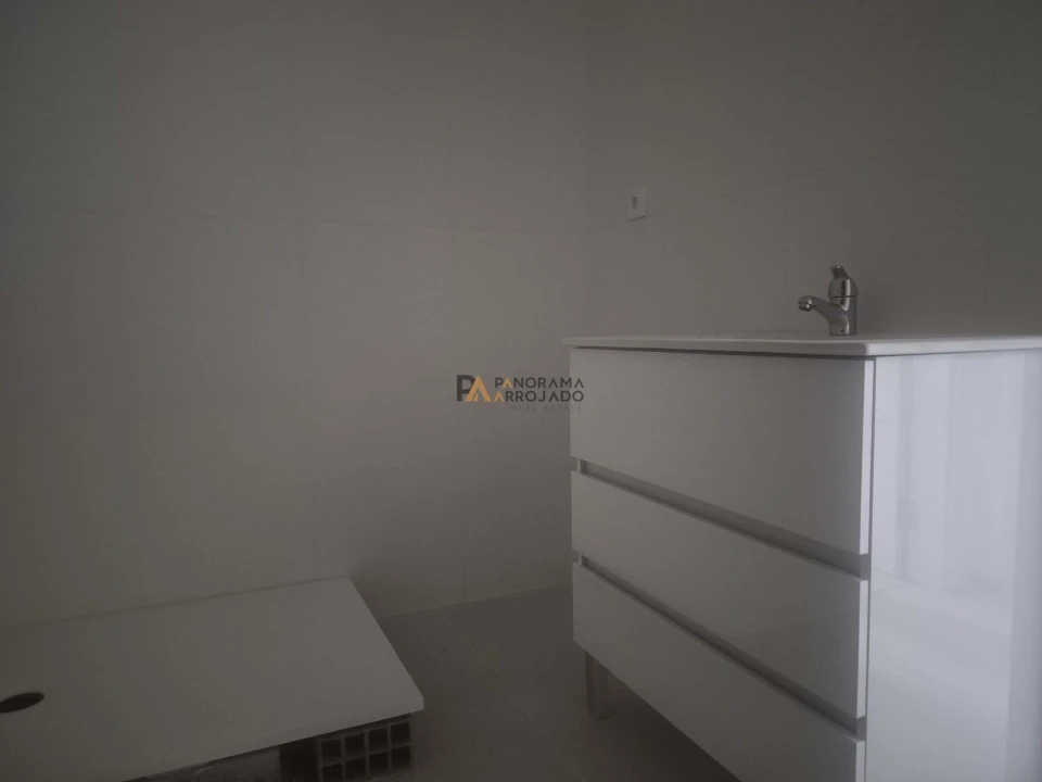 Apartamento T2 para Venda em Setubal (São Sebastião) Foto 7