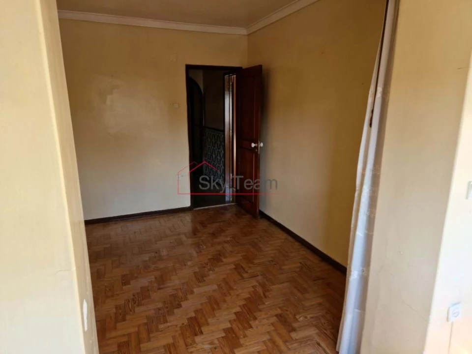 Apartamento T3 para Venda em Pontinha e Famões Foto 16