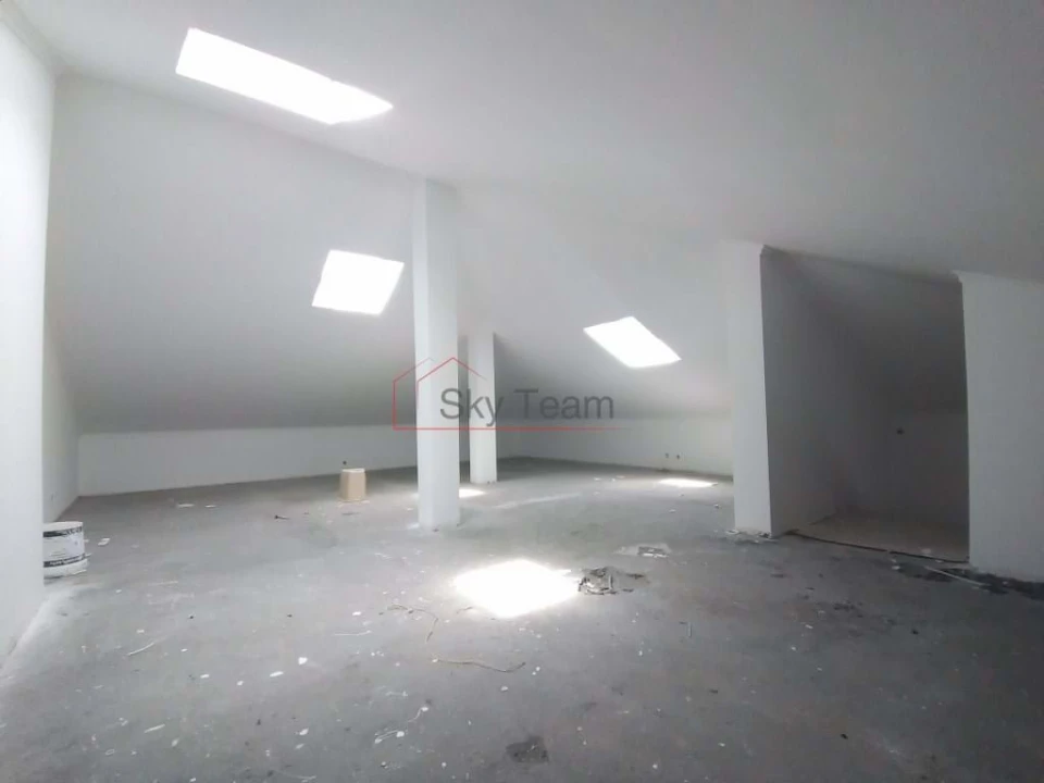 Moradia T5 para Venda em Rio de Mouro Foto 27