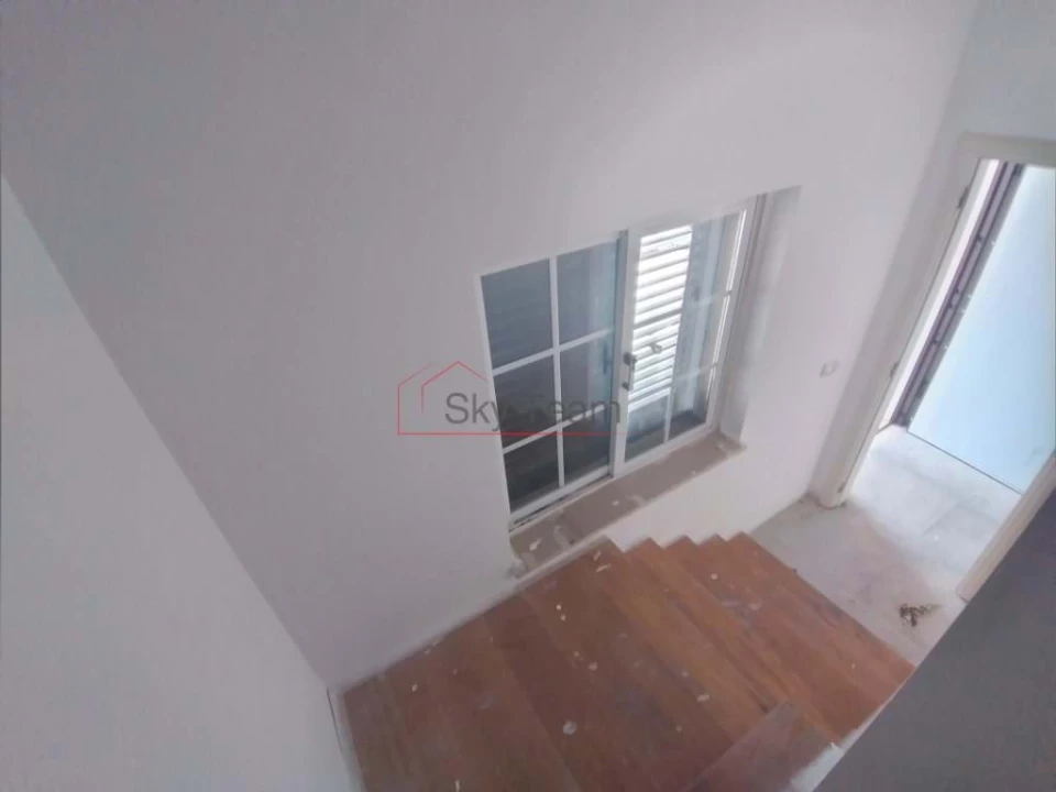 Moradia T5 para Venda em Rio de Mouro Foto 29