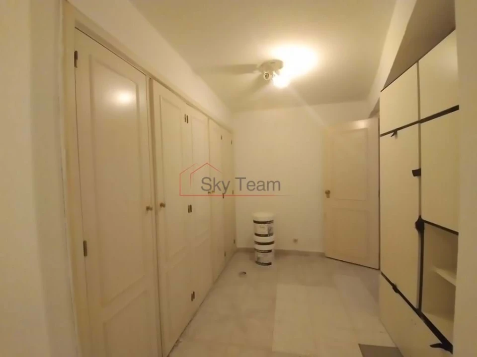 Moradia T5 para Venda em Rio de Mouro Foto 37