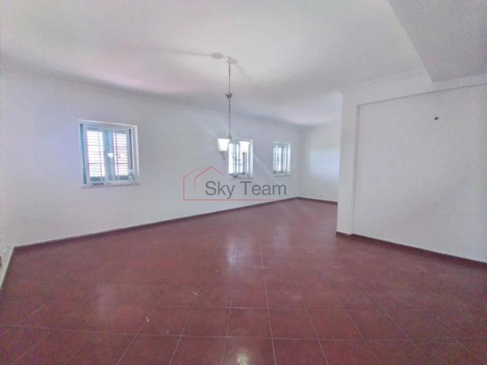 Moradia T5 para Venda em Rio de Mouro Foto 22