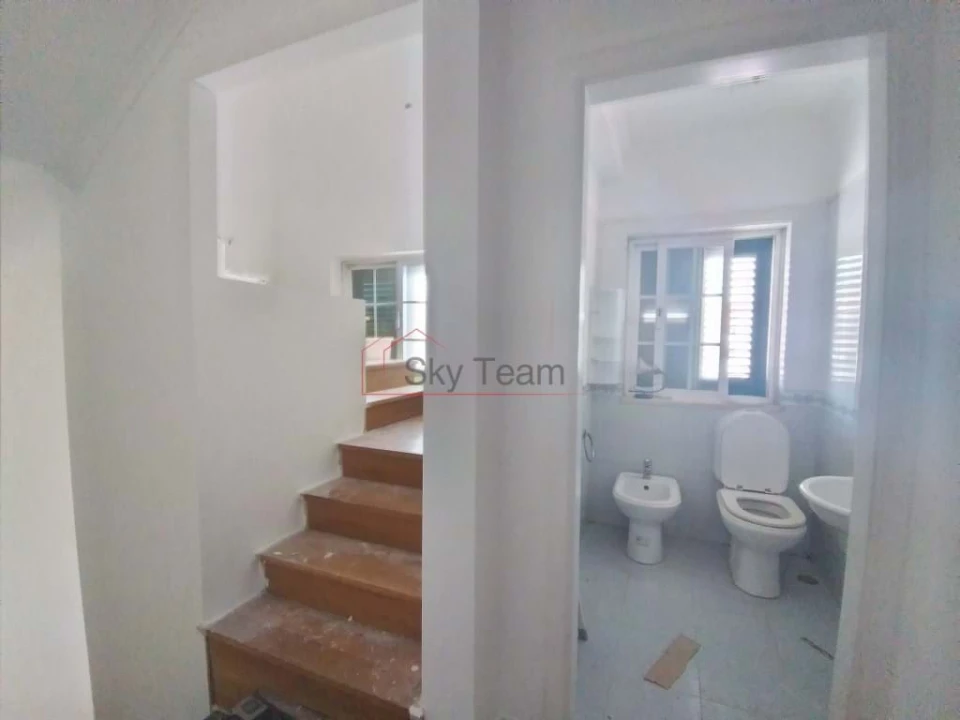 Moradia T5 para Venda em Rio de Mouro Foto 25