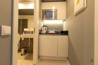 Apartamento para Venda em Estômbar e Parchal