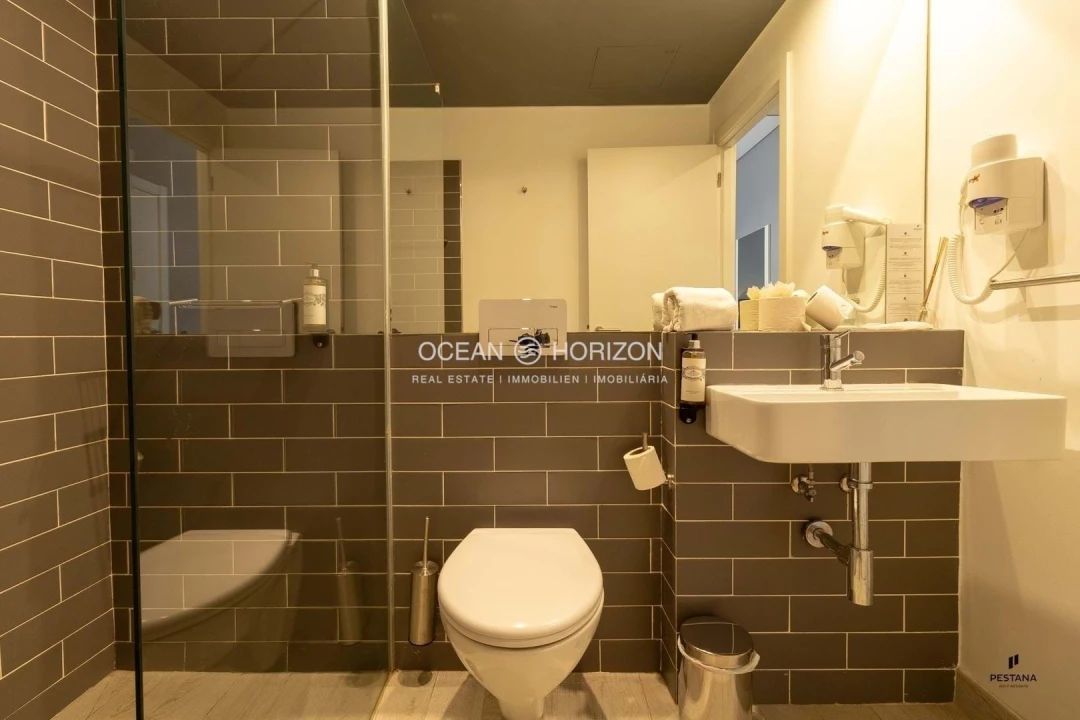 Apartamento para Venda em Estômbar e Parchal Foto 8