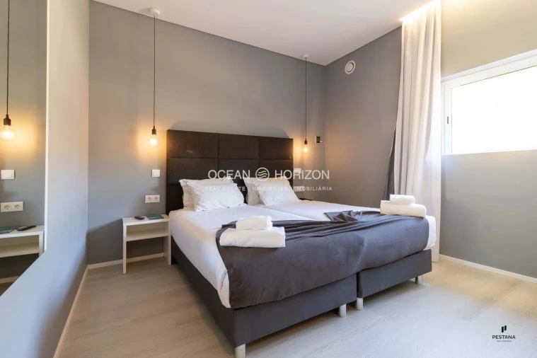 Apartamento para Venda em Estômbar e Parchal Foto 3