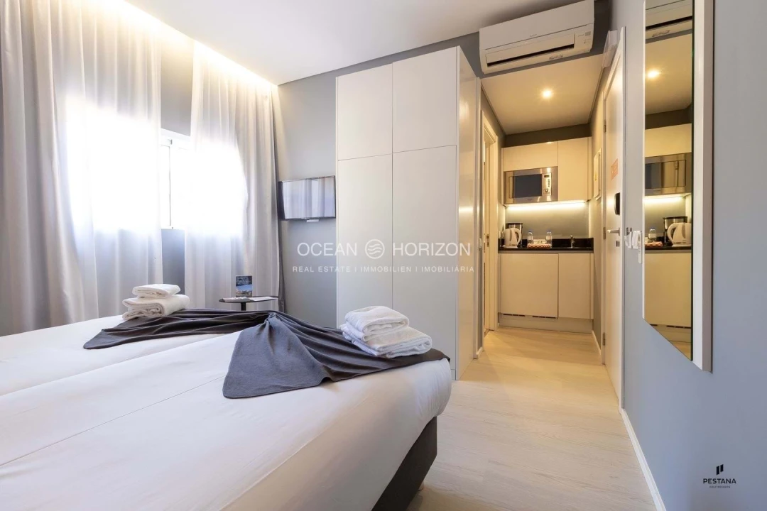 Apartamento para Venda em Estômbar e Parchal Foto 6
