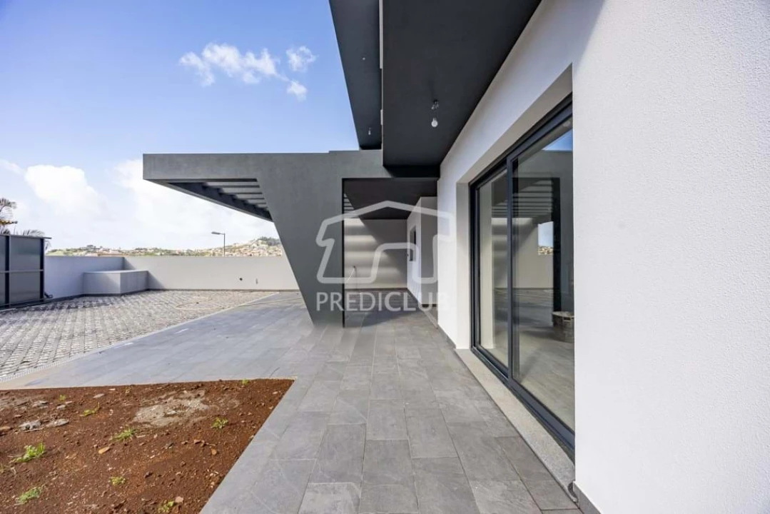 Moradia T3 para Venda em São Roque Foto 18