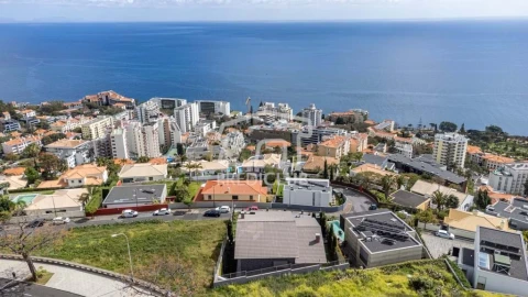 Moradia T4 para Venda em São Martinho