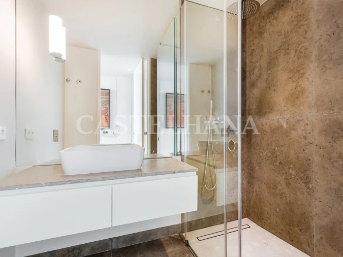 Apartamento T1 para Venda em Santo António Foto 17