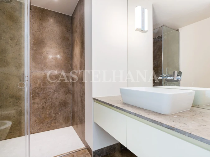 Apartamento T1 para Venda em Santo António Foto 20