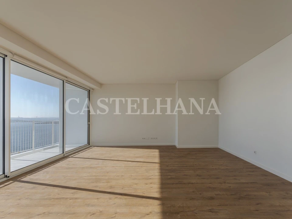 Apartamento T3 para Venda em Seixal, Arrentela e Aldeia de Paio Pires Foto 5