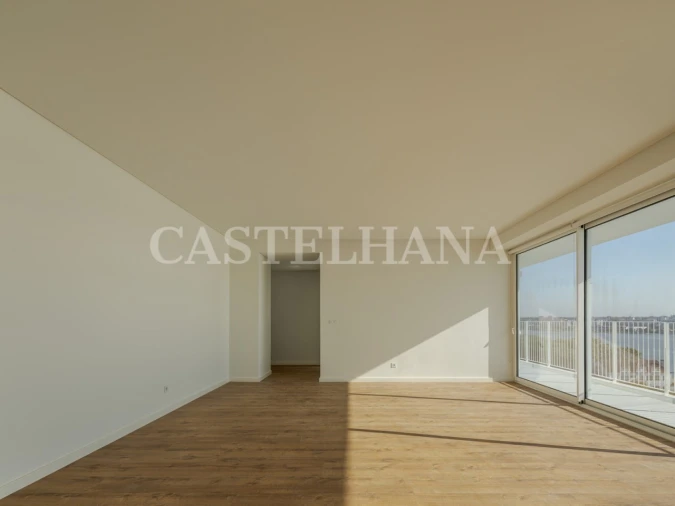 Apartamento T3 para Venda em Seixal, Arrentela e Aldeia de Paio Pires Foto 25