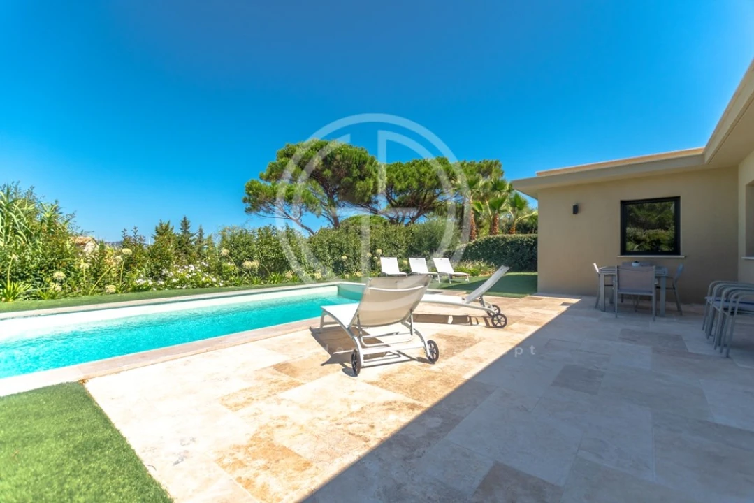 Moradia T4 para Venda em Montenegro Foto 25