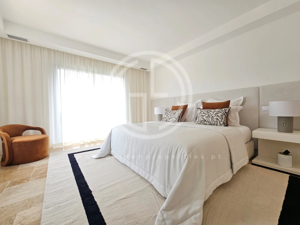 Moradia T4 para Venda em Montenegro Foto 7