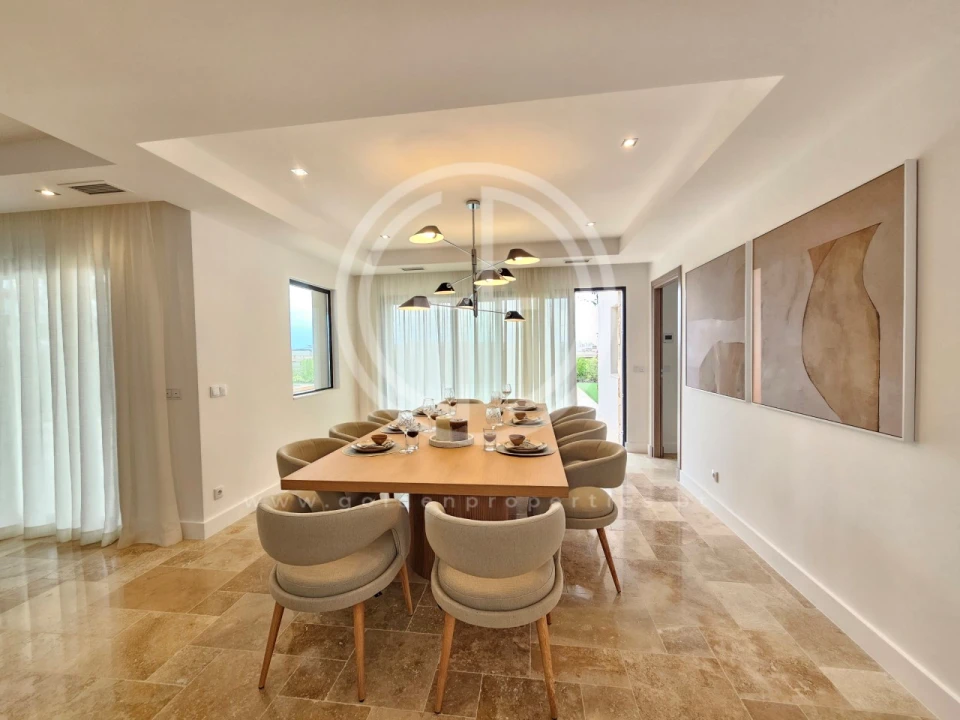 Moradia T4 para Venda em Montenegro Foto 1