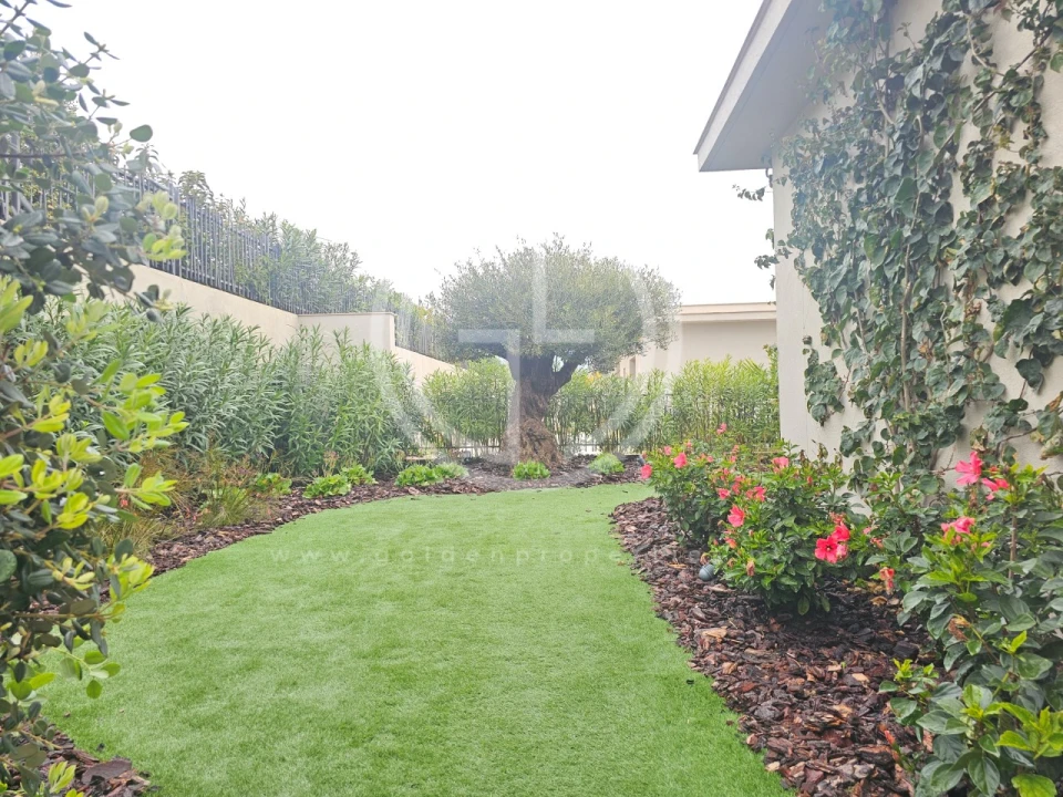 Moradia T4 para Venda em Montenegro Foto 22