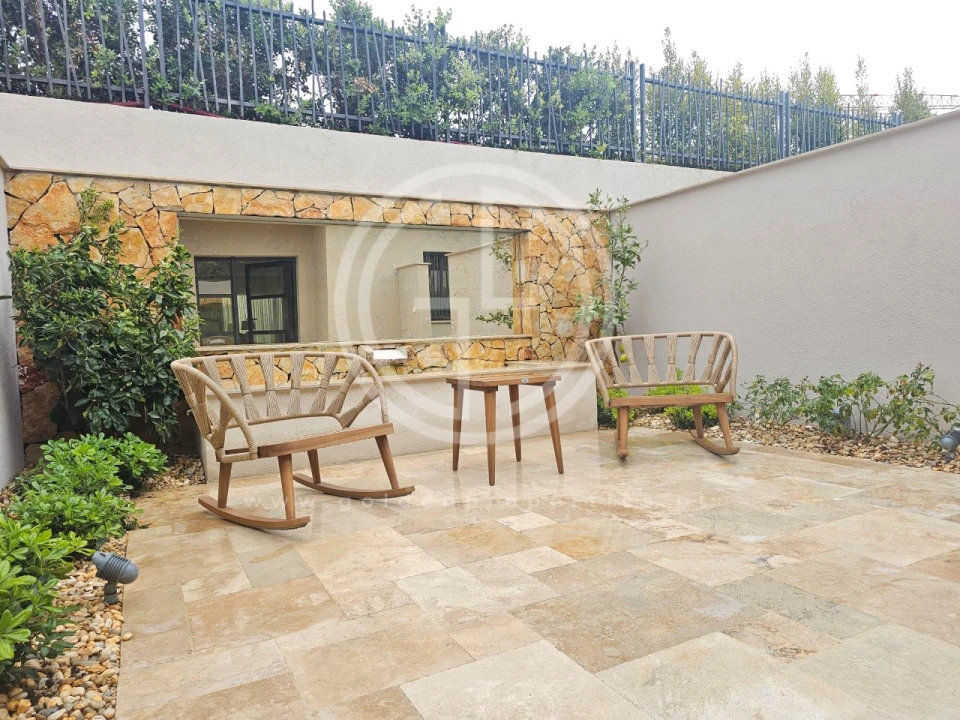 Moradia T4 para Venda em Montenegro Foto 21