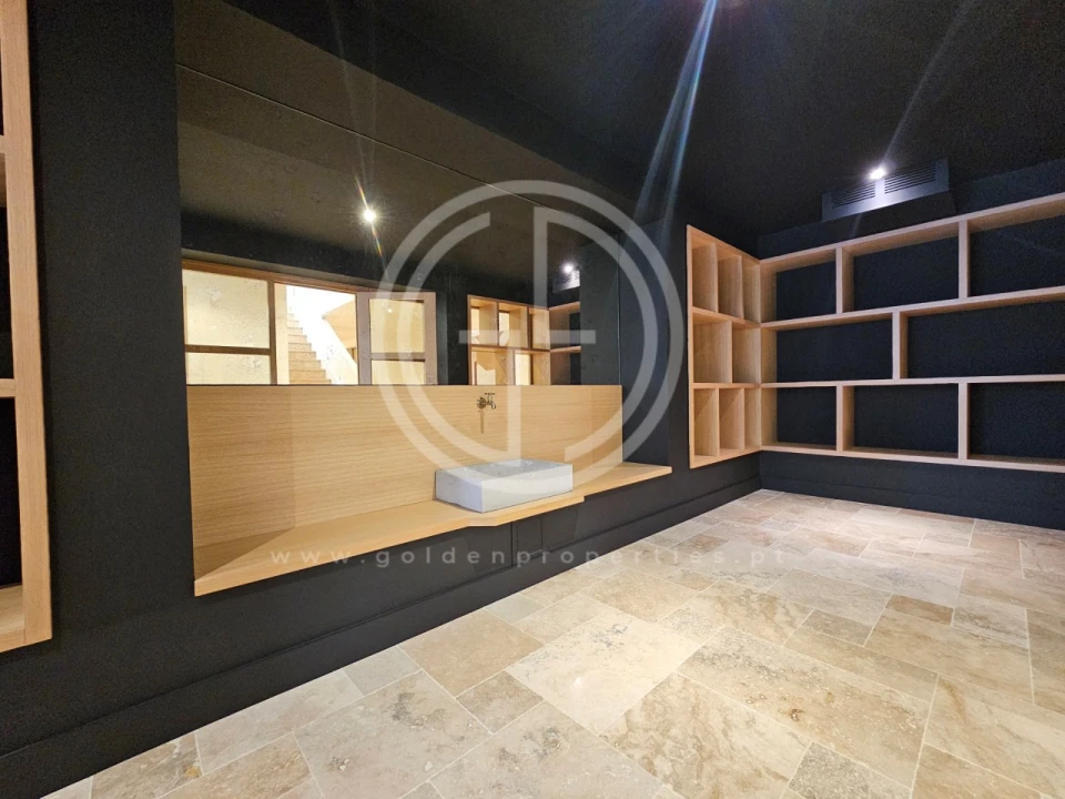 Moradia T4 para Venda em Montenegro Foto 17