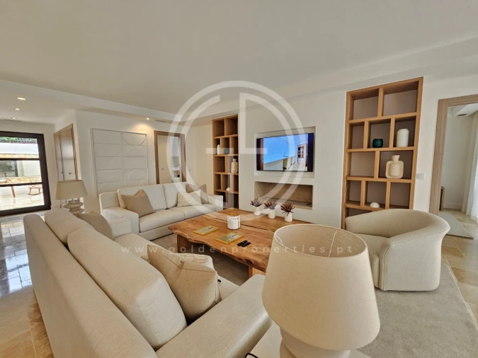 Moradia T4 para Venda em Montenegro Foto 2