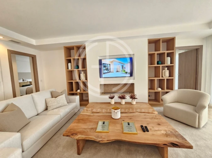 Moradia T4 para Venda em Montenegro Foto 3